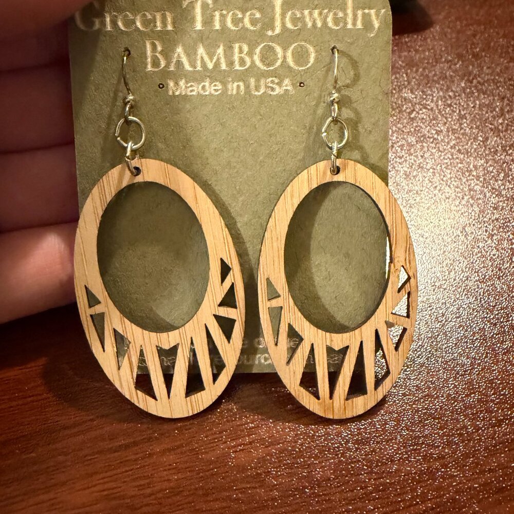 Green Tree Bamboo Earrings "Fragmented Oval"